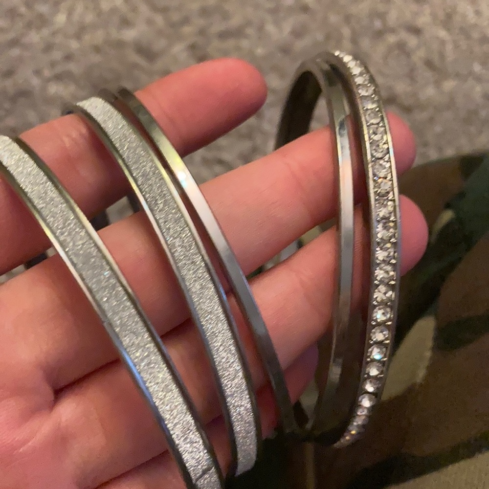Silver bracelets - Picture 2 of 3